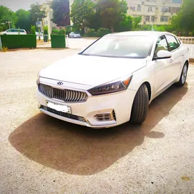 Kia Cadenza 2017