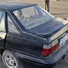 Daewoo Racer 1995