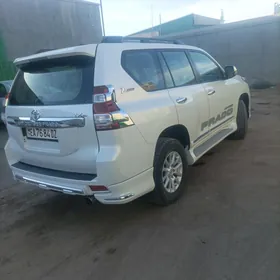 Toyota Land Cruiser Prado 2013