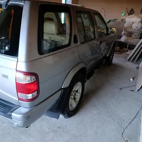 Nissan Pathfinder 1998