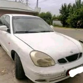 Daewoo Nubira 2002