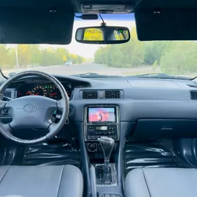Toyota Camry 2001