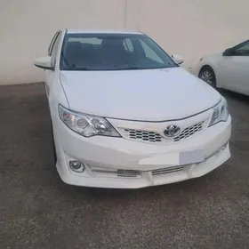 Toyota Camry 2012