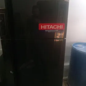HITACHI HOLODILNIK