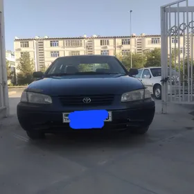 Toyota Camry 1998
