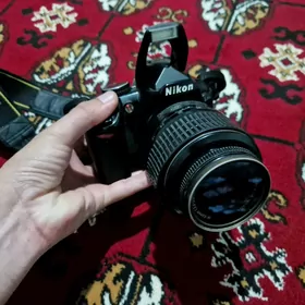Nikon 3100