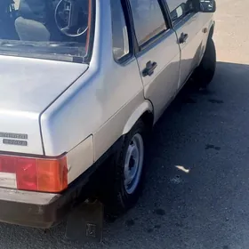 Lada 21099 2003