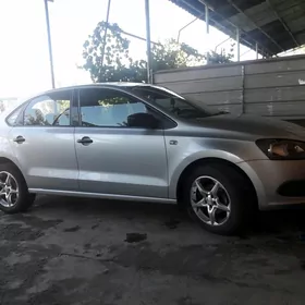 Volkswagen Polo 2013