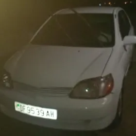 Toyota Echo 2002