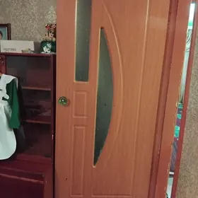 дверь