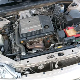 Toyota Avalon 2000