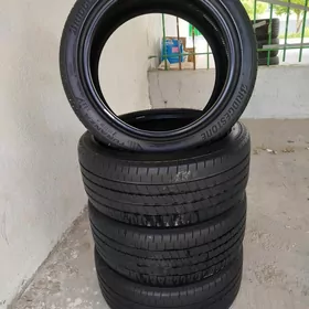 teker camry 235/45/R18