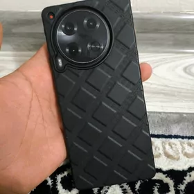 Tecno camon 30