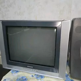Телевизор 2 штуки