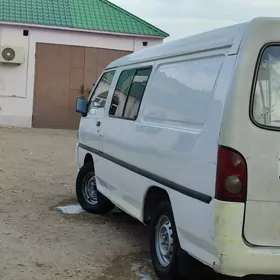 Toyota Hiace 2002