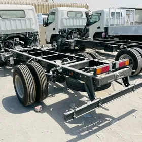 Mitsubishi Fuso 2025