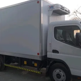 Mitsubishi Canter 2025