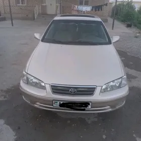Toyota Camry 2001