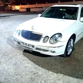 Mercedes-Benz E280 2005