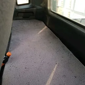 Mitsubishi Canter 2010