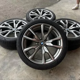 bmw x7 teker