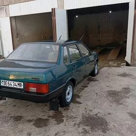 Lada 21099 2000