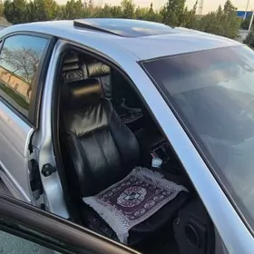 BMW E39 2001
