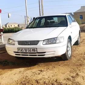 Toyota Camry 1998
