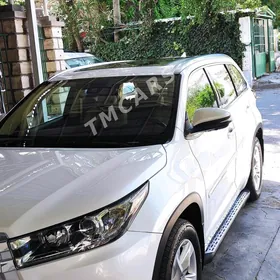 Toyota Highlander 2018