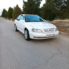 Opel Omega 2004