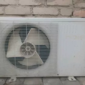 кондицонер сплит 12 бту