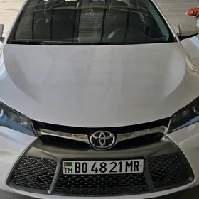 Toyota Camry 2017