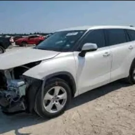 Toyota Highlander 2021