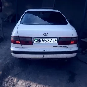Toyota Carina 1994