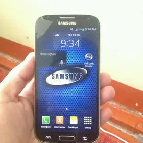 SAMSUNG S4 16 GB