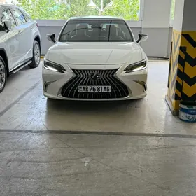 Lexus ES 350 2023