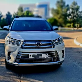 Toyota Highlander 2017
