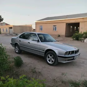 BMW E34 1990