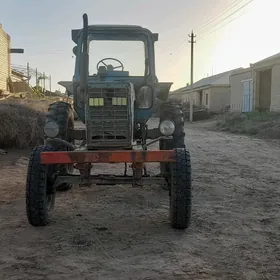 MTZ 80 2000