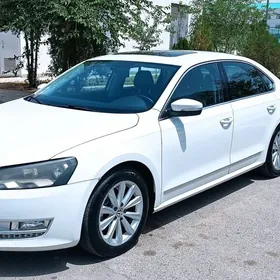 Volkswagen Passat 2013