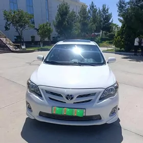 Toyota Corolla 2013