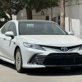 Toyota Camry 2024