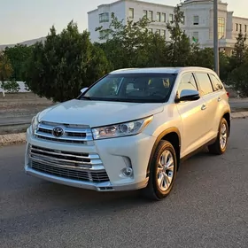 Toyota Highlander 2019