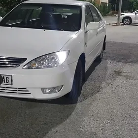 Toyota Camry 2005