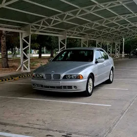BMW E39 2000