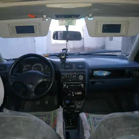 Opel Vectra 1992
