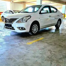 Nissan Sunny 2022