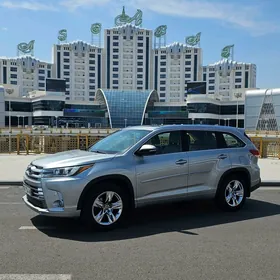 Toyota Highlander 2018