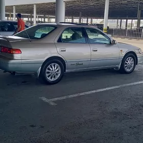 Toyota Camry 1997