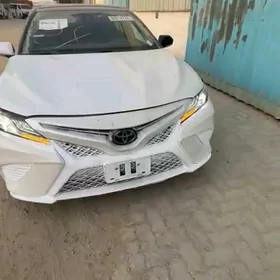 Toyota Camry 2020